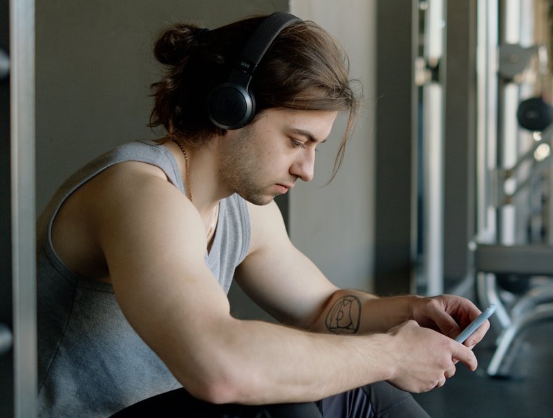 Welcome new members with text