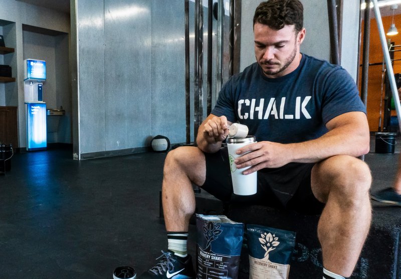 Selling supplements to increase gym revenue